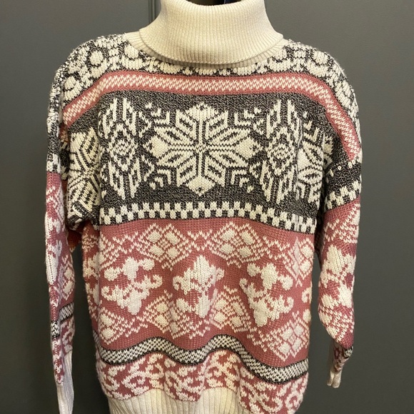 Pink Vintage Knit Sweater - Picture 1 of 3